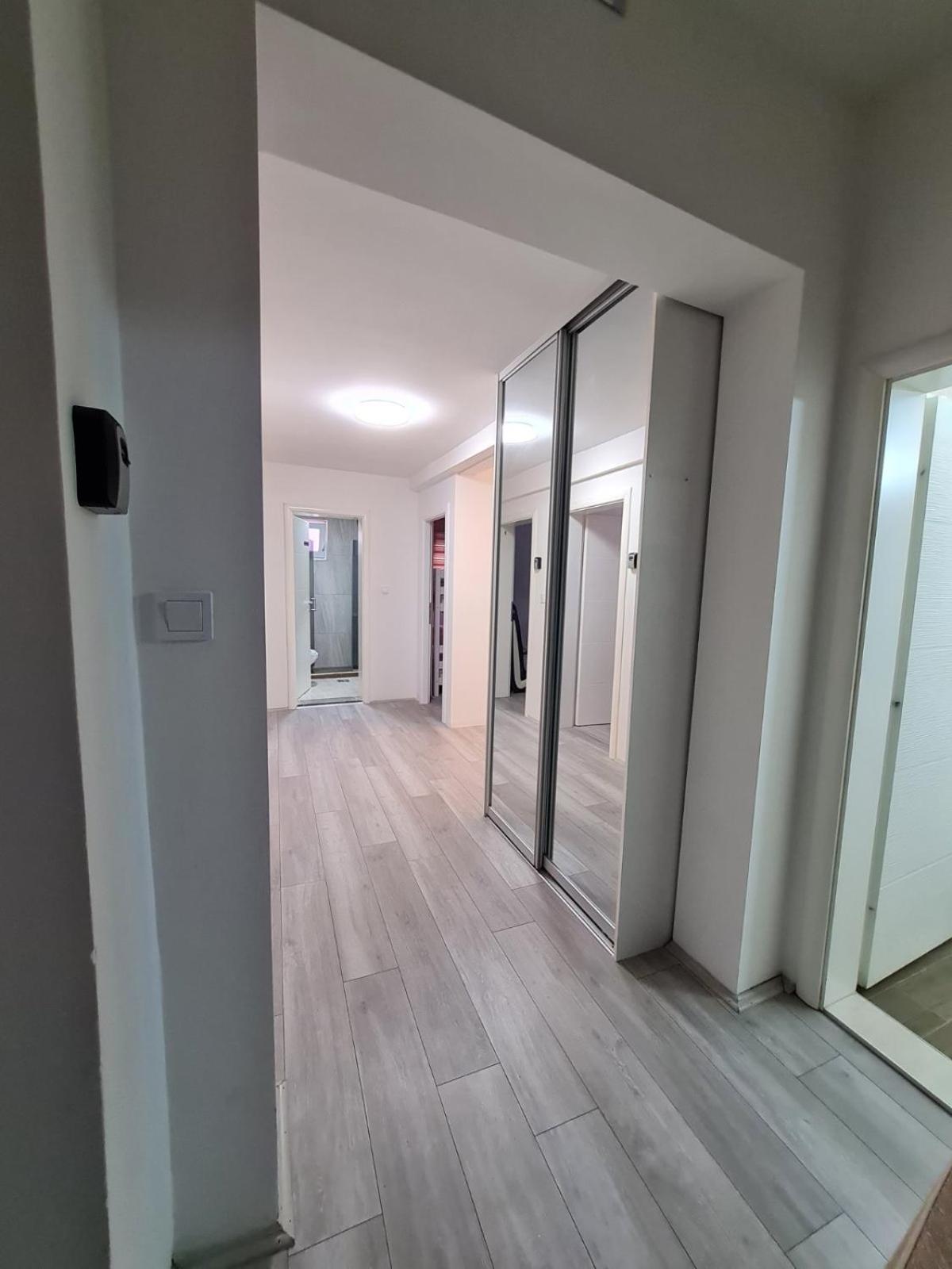 Dm Hostel And Apartments Skopje Zewnętrze zdjęcie